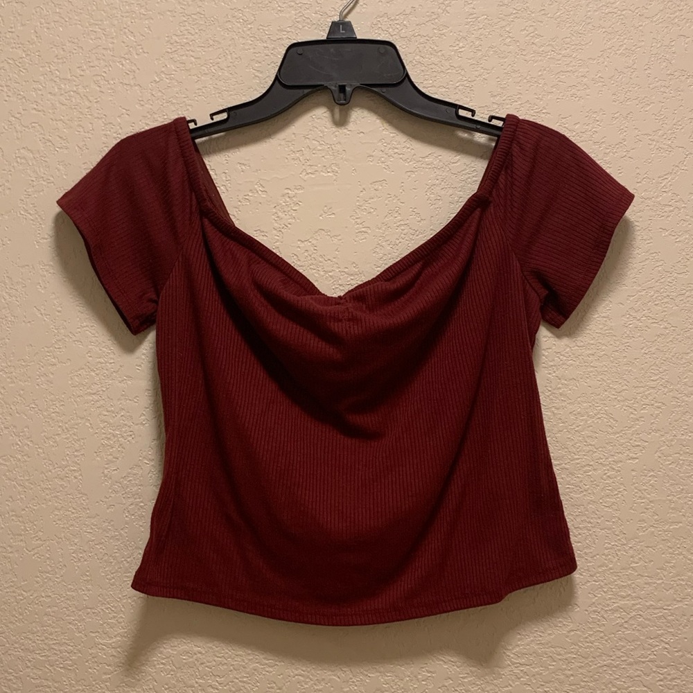 3 FOR $21 ⭐️ Mossimo Maroon Sleeveless Crop Top